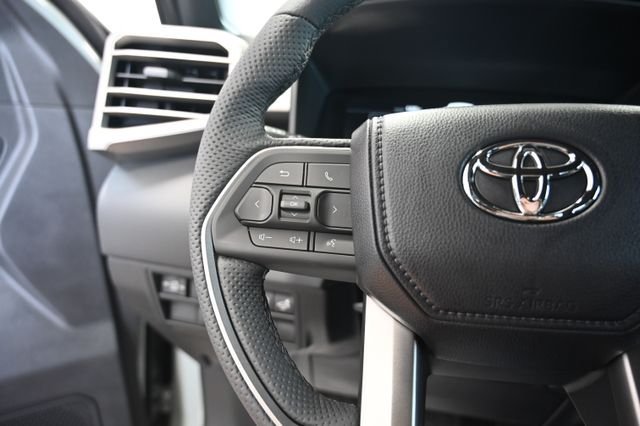 New 2026 Toyota Tundra Limited AWD/4WD image 28