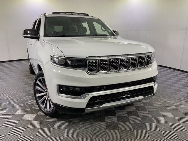 Used 2023 Jeep Grand Wagoneer Series II AWD/4WD image 8
