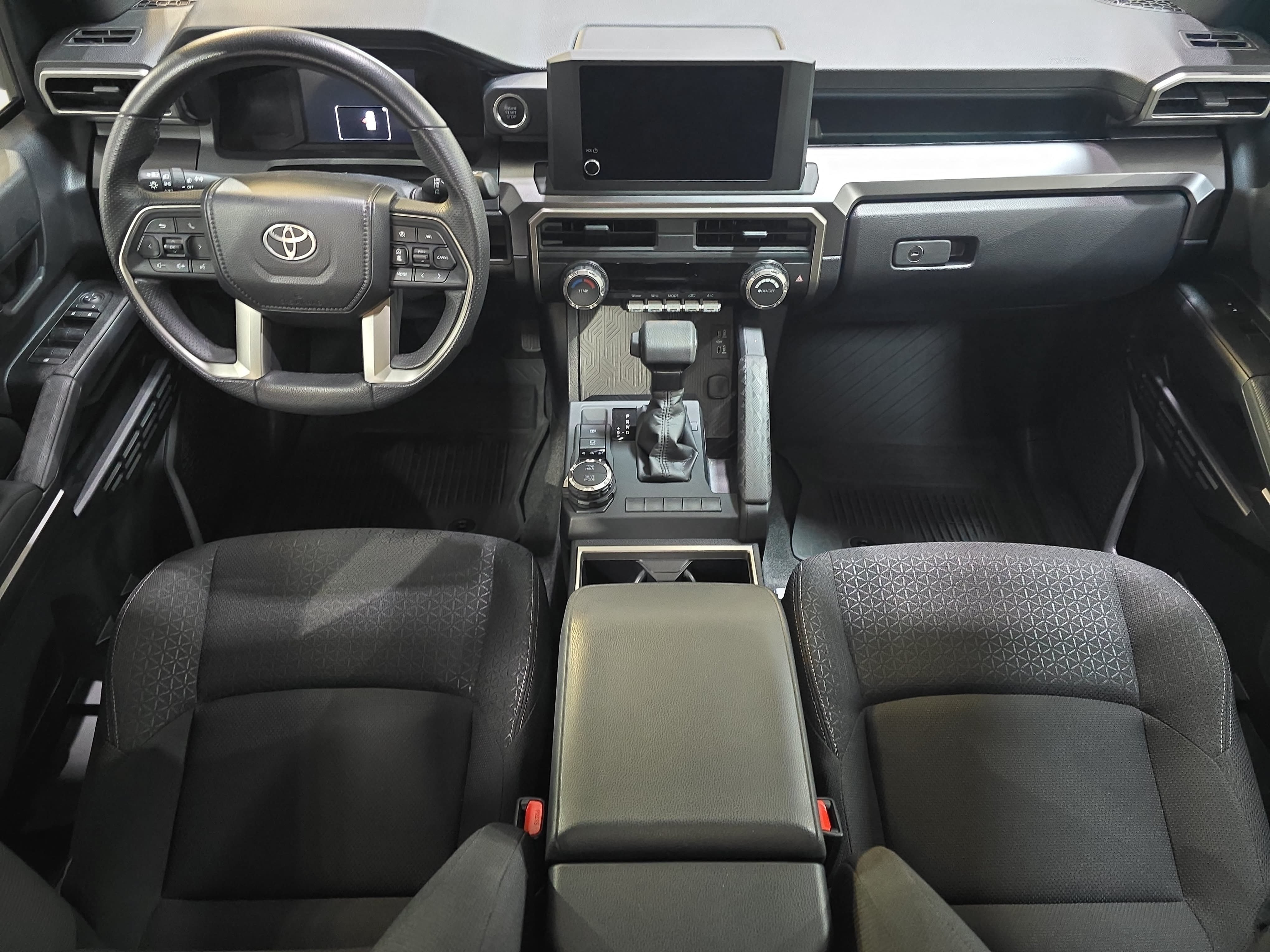 Used 2025 Toyota 4Runner SR5 AWD/4WD image 10