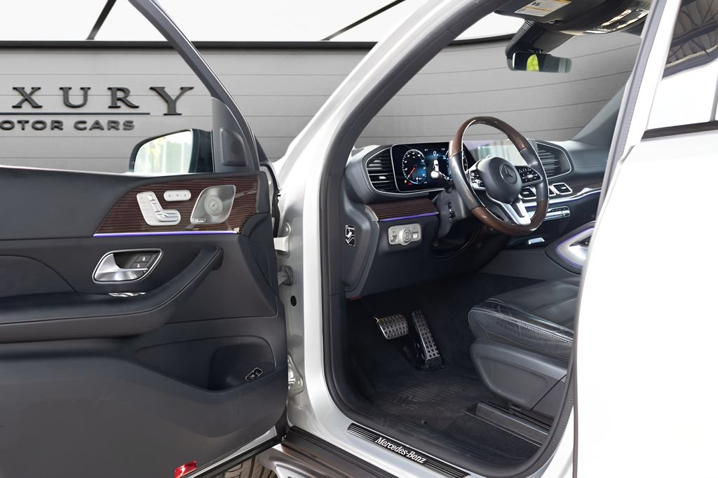Used 2021 Mercedes-Benz GLS 580 4MATIC image 36