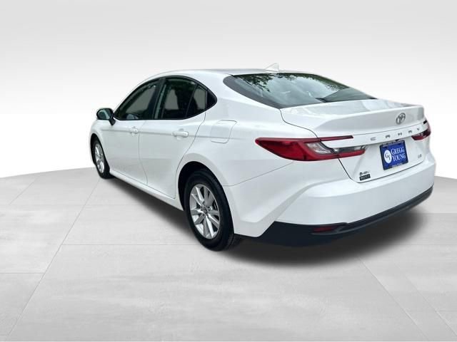 Used 2025 Toyota Camry LE FWD image 4