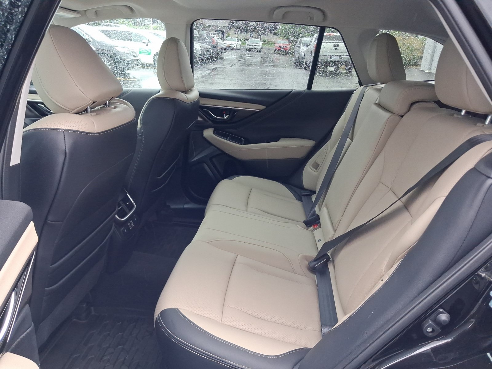 Used 2025 Subaru Outback Limited AWD/4WD image 18
