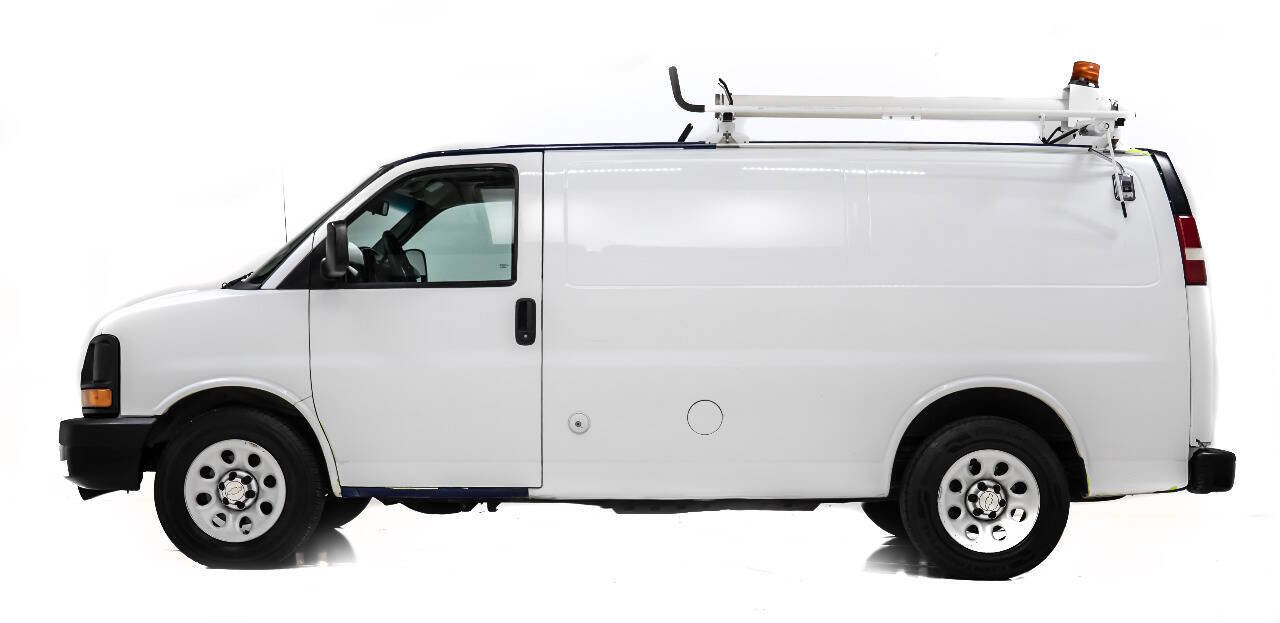 Used 2013 Chevrolet Express 1500 image 6