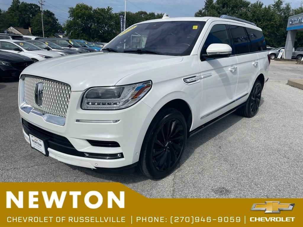 Used 2020 Lincoln Navigator Reserve w/ Equipment Group 208A Reserve AWD/4WD image 3