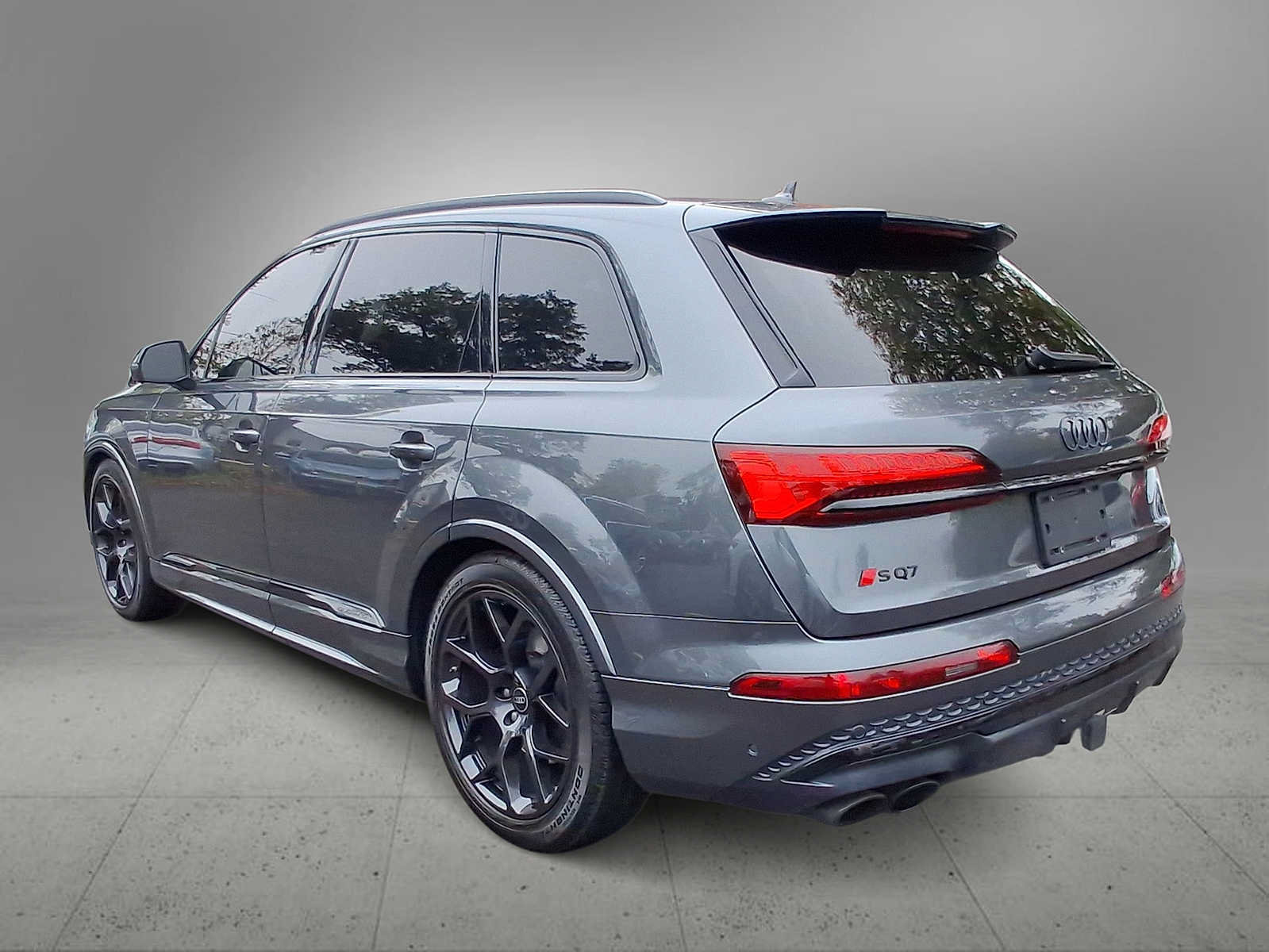 Used 2025 Audi SQ7 Premium Plus AWD/4WD image 6