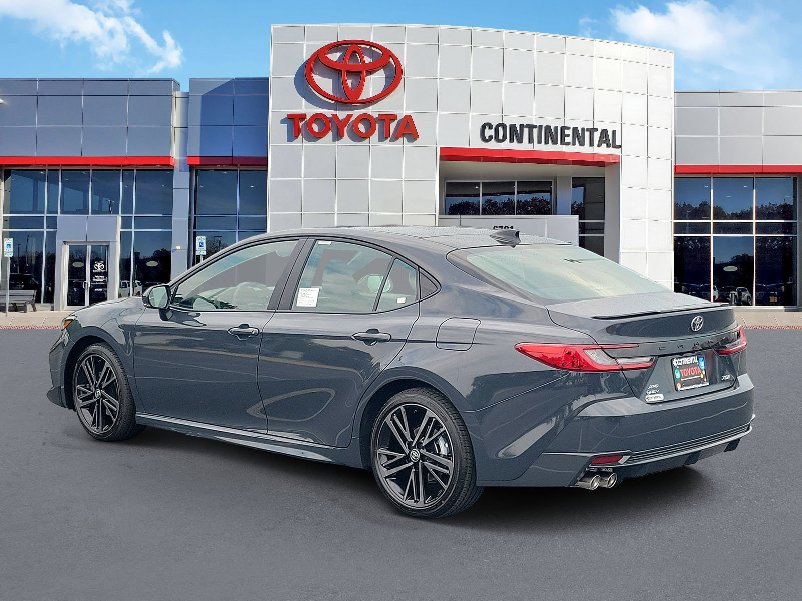New 2026 Toyota Camry XSE w/ Premium Package AWD/4WD image 4
