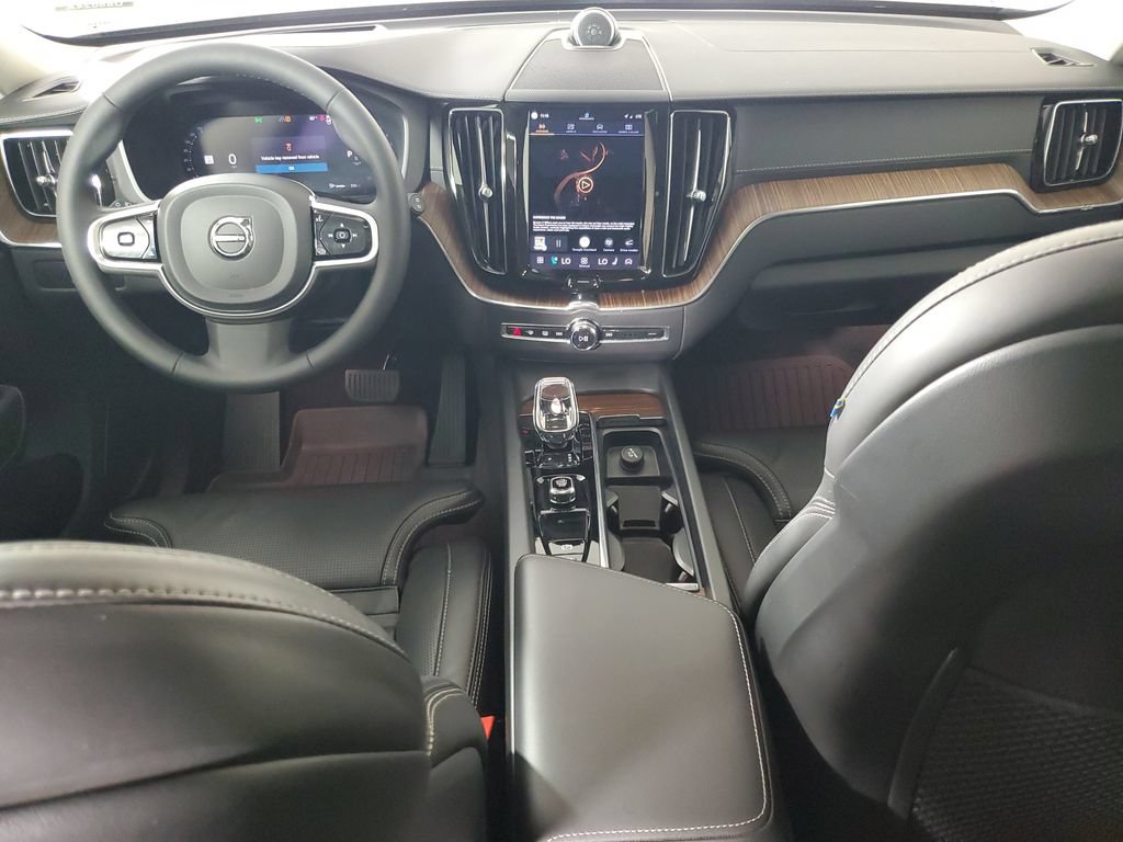 Used 2023 Volvo XC60 B5 Ultimate AWD/4WD image 15