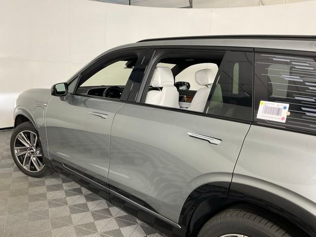 New 2026 Cadillac Vistiq Sport image 34