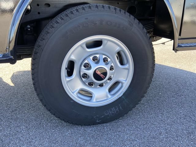 New 2024 GMC Sierra 2500 Pro w/ 1SA Pro Safety Plus Package AWD/4WD image 33