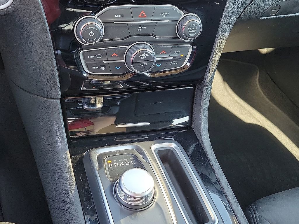 Used 2023 Chrysler 300 Touring w/ Sport Appearance Package image 17