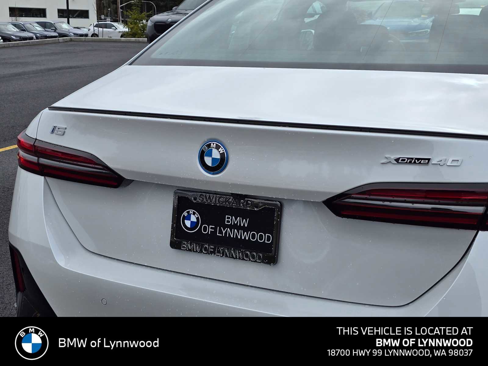 New 2026 BMW i5 eDrive40 w/ M Sport Package AWD/4WD image 15