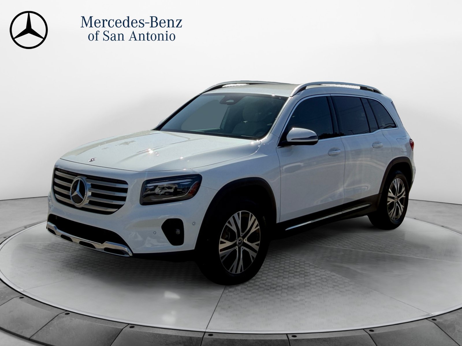 Certified 2025 Mercedes-Benz GLB 250 image 3