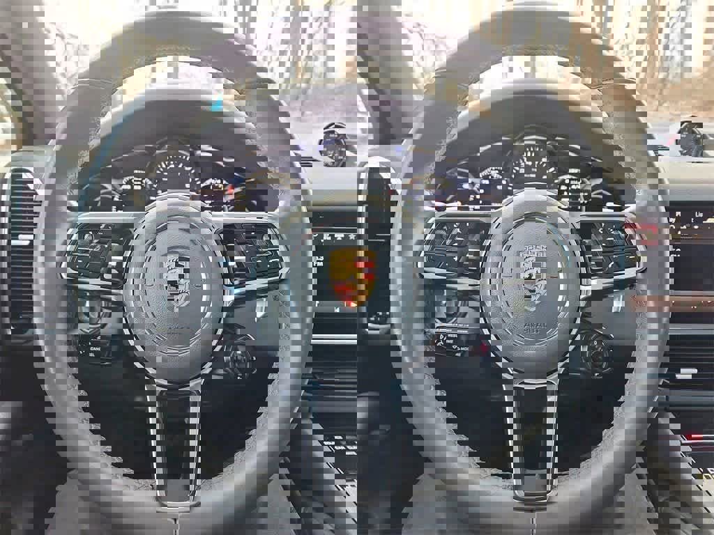 Certified 2022 Porsche Cayenne image 33