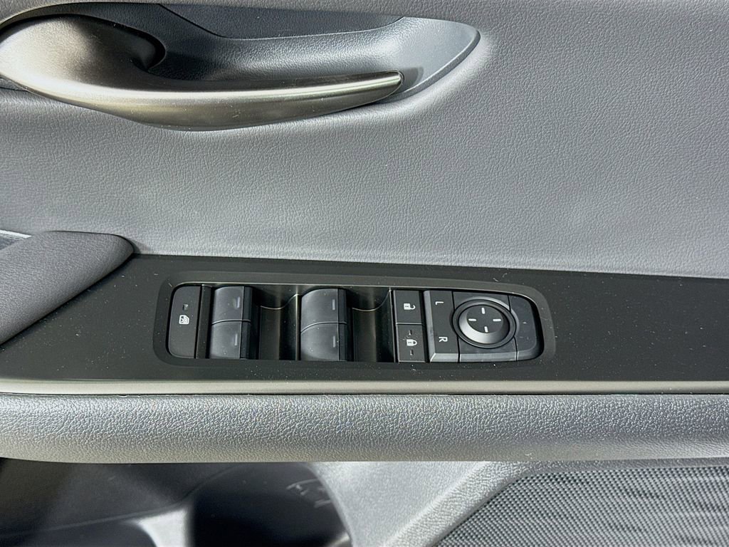 New 2025 Lexus UX 300h FWD image 20