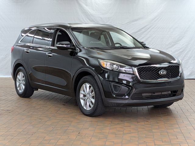 Used 2016 Kia Sorento LX w/ LX Convenience Package image 1