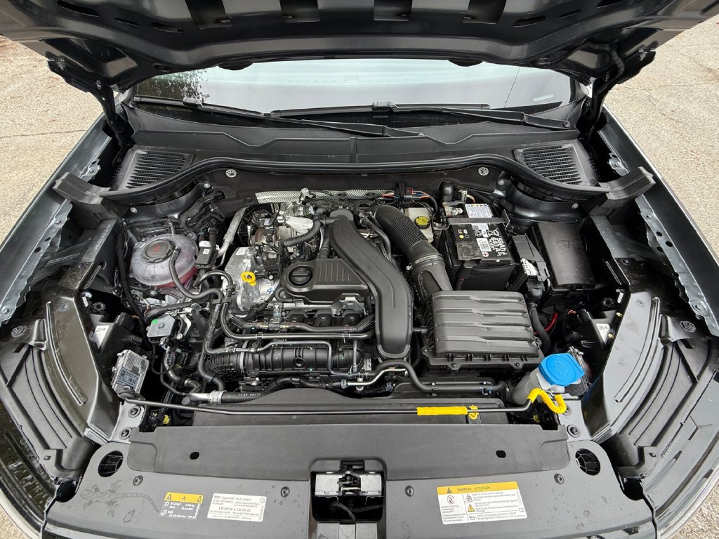 New 2027 Volkswagen Taos Sport AWD/4WD image 24