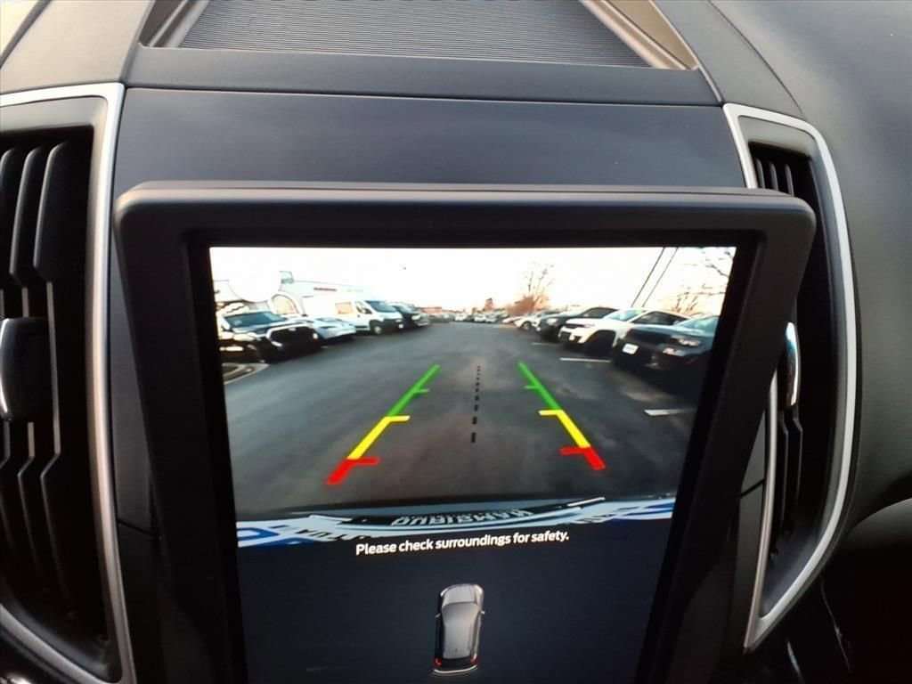 Used 2024 Ford Edge SEL image 25