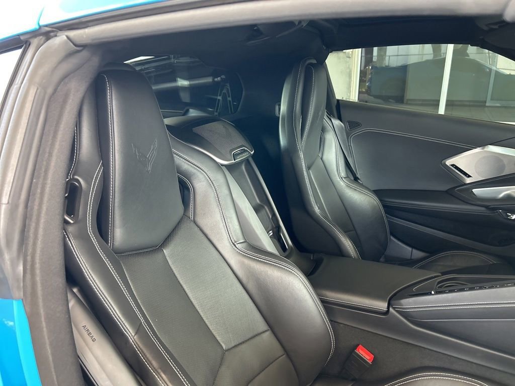 Used 2021 Chevrolet Corvette Stingray Preferred Cpe w/ Z51 Performance Package RWD image 25
