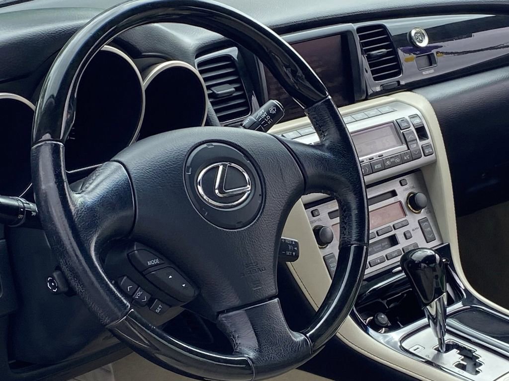 Used 2009 Lexus SC 430 Convertible image 29