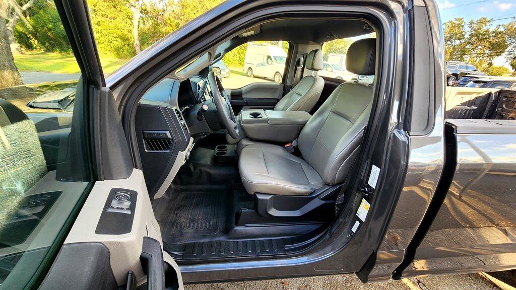 Used 2018 Ford F150 XL w/ Equipment Group 101A Mid image 15
