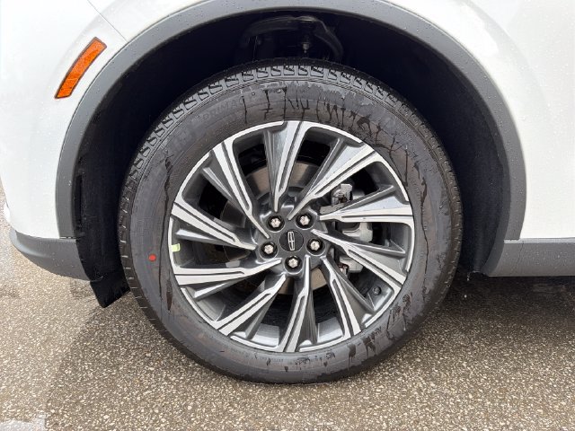 New 2027 Lincoln Aviator AWD image 13