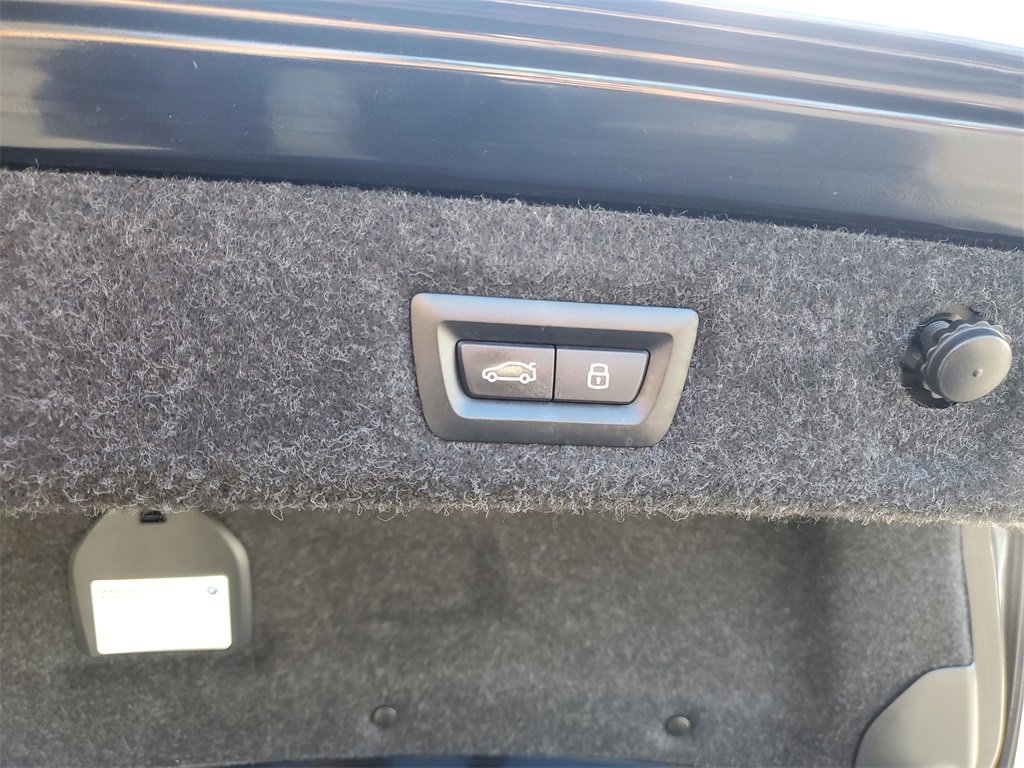 Used 2023 BMW 530i w/ M Sport Package image 7