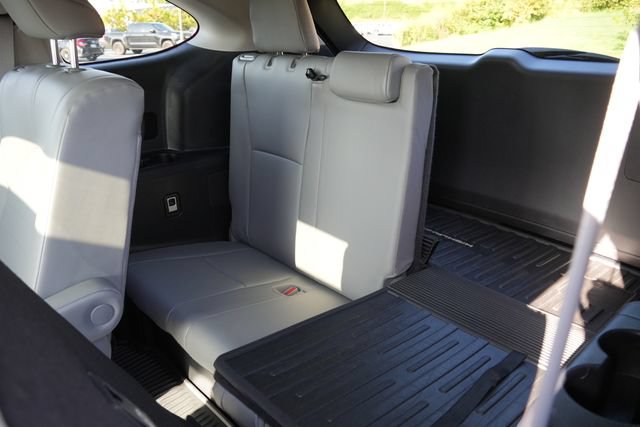 Used 2023 Toyota Highlander XLE FWD image 18