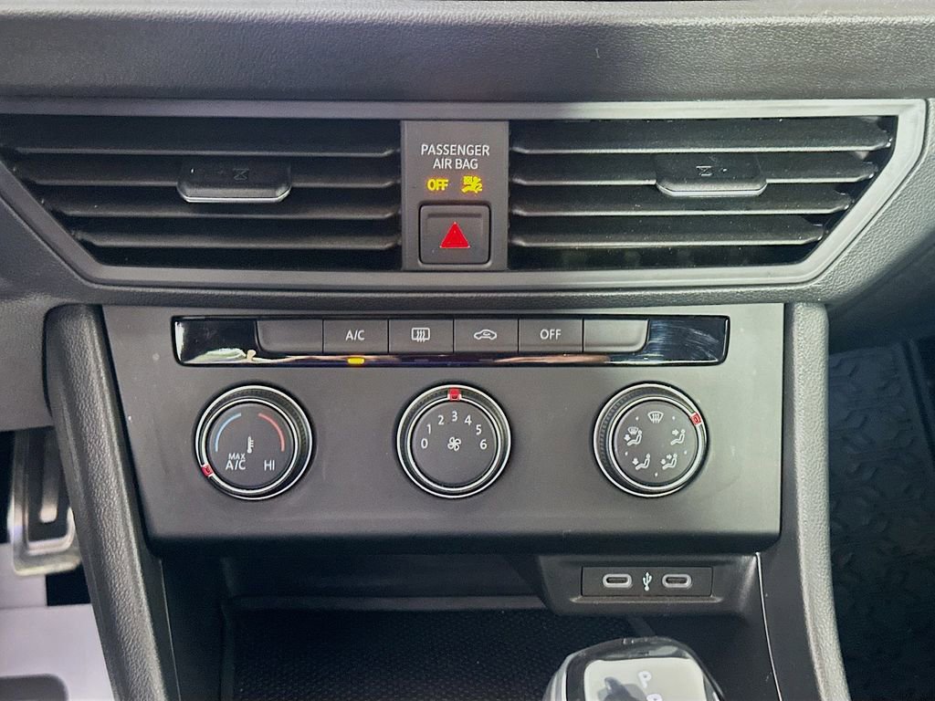 Used 2023 Volkswagen Jetta Sport image 15