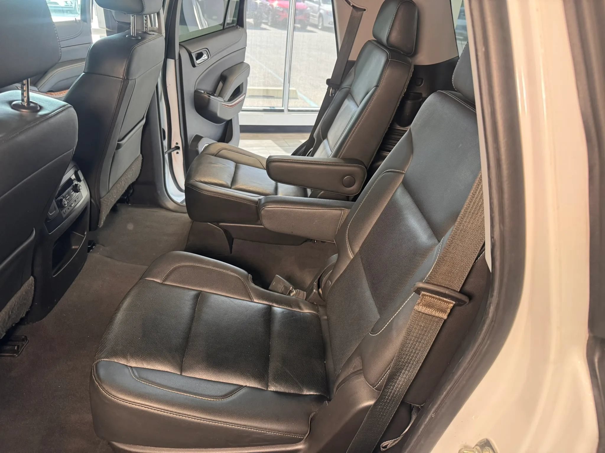 Used 2019 Chevrolet Tahoe Premier AWD/4WD image 54