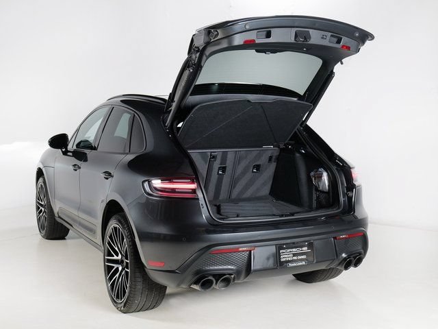 Certified 2026 Porsche Macan AWD/4WD image 34