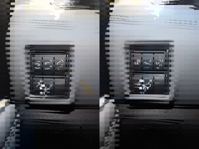 Used 2024 Toyota Highlander Limited image 26