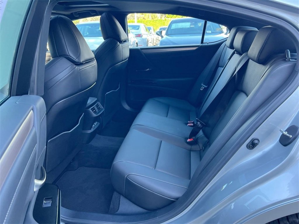 Certified 2024 Lexus ES 350 F Sport image 19