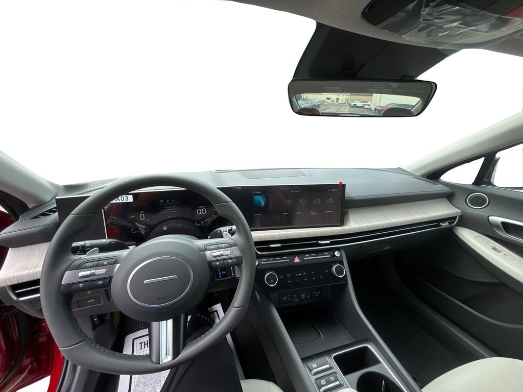 Used 2025 Hyundai Sonata SEL image 14