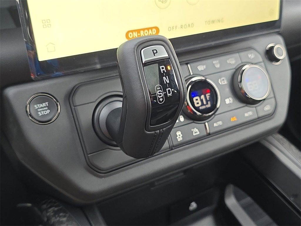 New 2026 Land Rover Defender 110 OCTA image 26