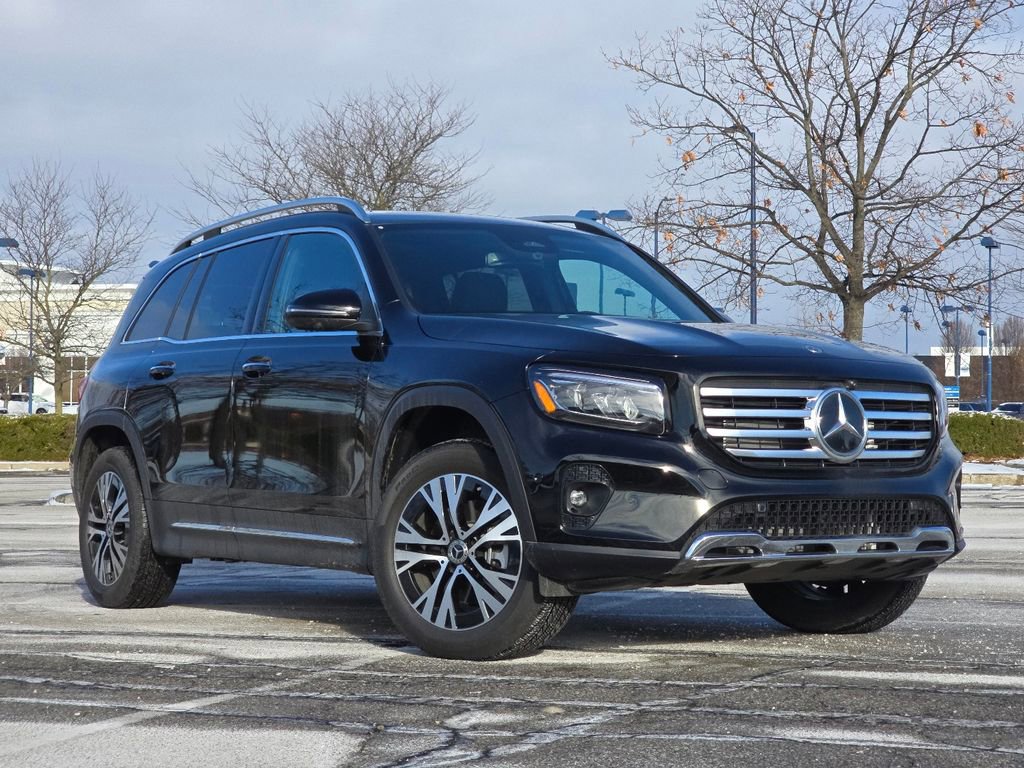 Certified 2026 Mercedes-Benz GLB 250 4MATIC image 1