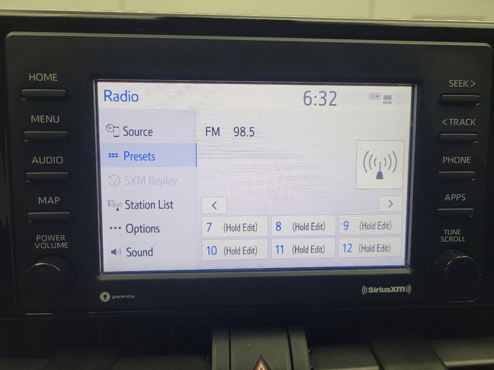 Used 2020 Toyota RAV4 XLE image 25