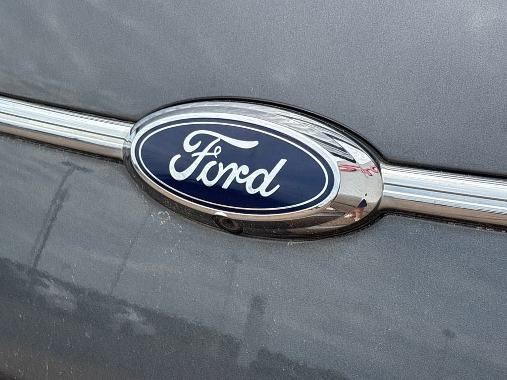 Used 2015 Ford Taurus SEL w/ Equipment Group 201A FWD image 33
