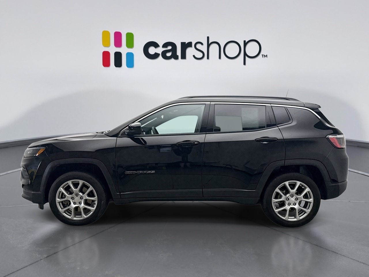 Used 2023 Jeep Compass Latitude AWD/4WD image 2