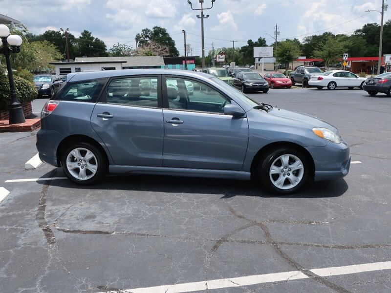 Used 2006 Toyota Matrix XR FWD image 4