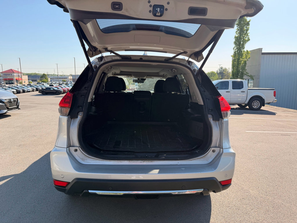 Certified 2019 Nissan Rogue SV w/ Sun & Sound Touring Package AWD/4WD image 9