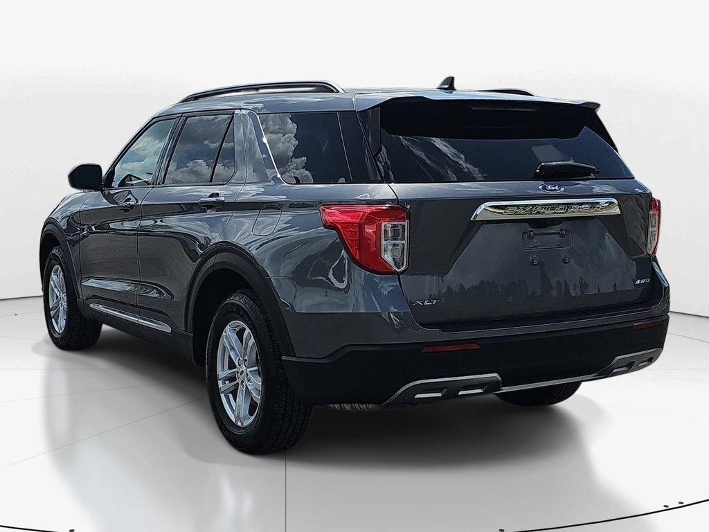 Used 2023 Ford Explorer XLT w/ Equipment Group 202A AWD/4WD image 8