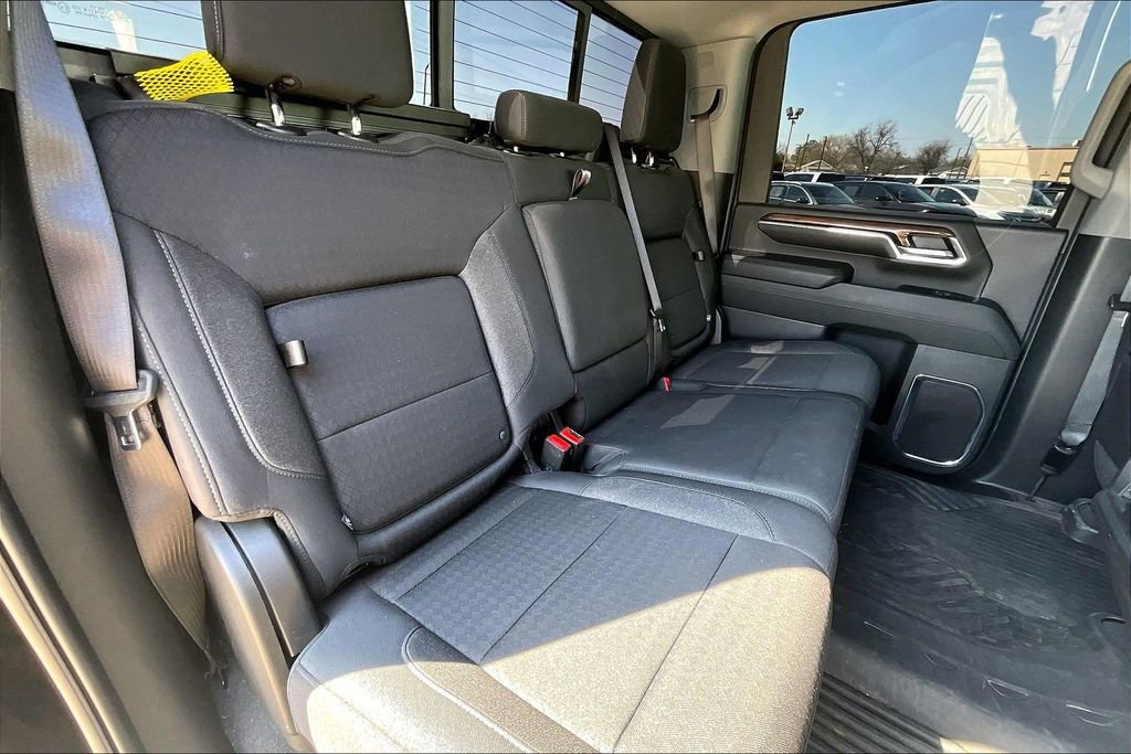 Used 2024 Chevrolet Silverado 2500 LT w/ Midnight Edition image 35