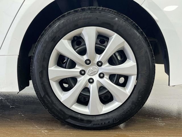 Used 2025 Toyota Corolla LE image 13