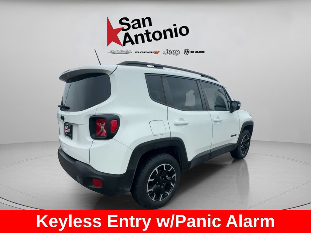 Certified 2023 Jeep Renegade Latitude AWD/4WD image 15