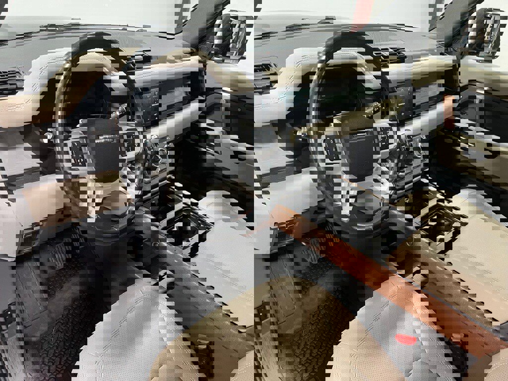 Used 2024 Land Rover Defender 110 S image 21