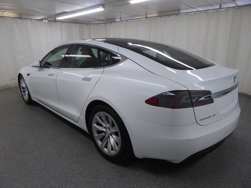 Used 2018 Tesla Model S 100D AWD/4WD image 5