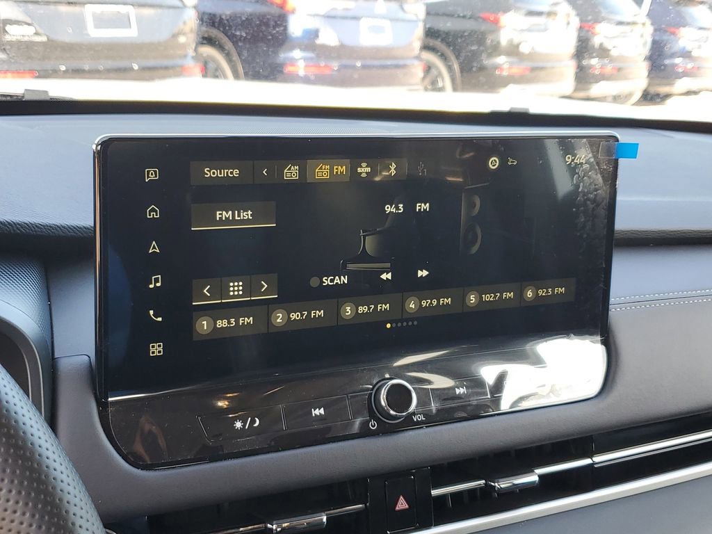 Used 2025 Mitsubishi Outlander SE image 24