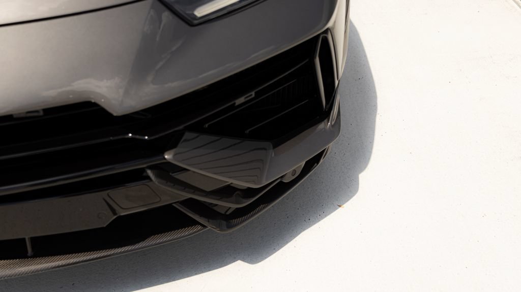 Used 2023 Lamborghini Urus Performante AWD/4WD image 8