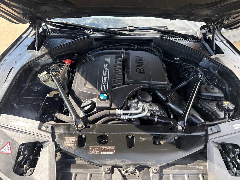 Used 2014 BMW 740Li xDrive image 23