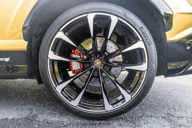 Used 2024 Lamborghini Urus S AWD/4WD image 51